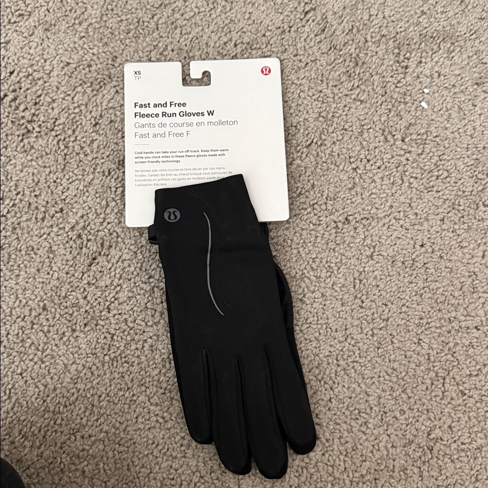 Lululemon Black Fast and Free Fleece Gloves